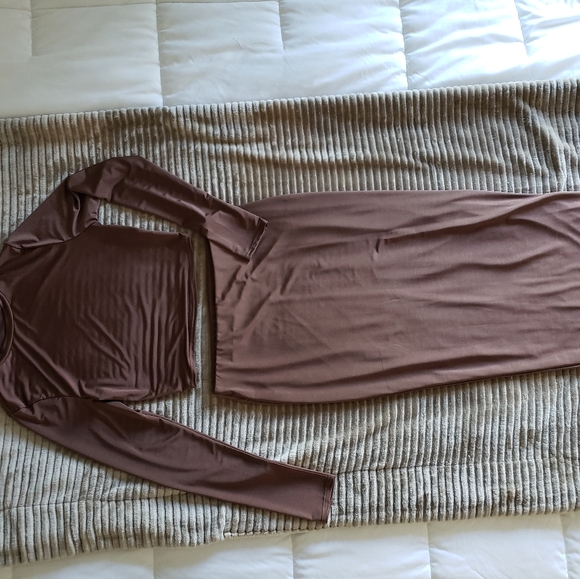 Fashion Nova midi set - Picture 2 of 2